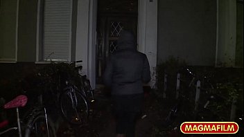 Журналистки отдаются знаменитому реперу в невероятном порно видео